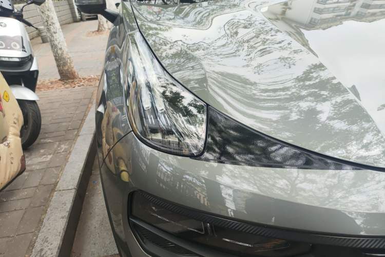 Used Lynk & Co 01 2021 2.0TD Two-Wheel-Drive Pro Trim Right Front Headlight