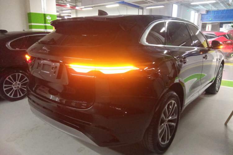 Used Jaguar F-PACE 2021 250 PS
