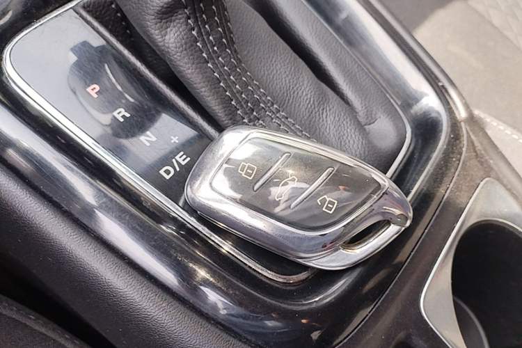 Used Roewe i5 2020 1.5L Automatic 4G Connected Linghao Edition