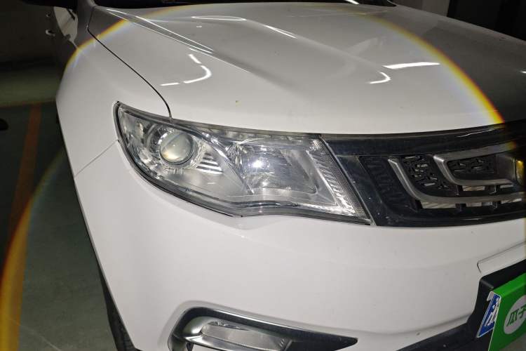 Used Geely Auto Emgrand X7 Sport 2016 1.8TD Automatic Smart Connectivity Version Right Front Headlight