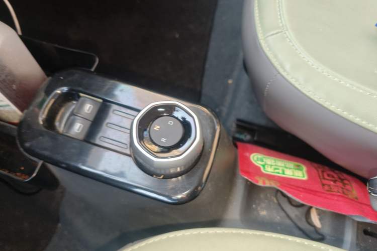 Used Geely Galaxy Panda 2024 200km Panda Rider Gear Lever