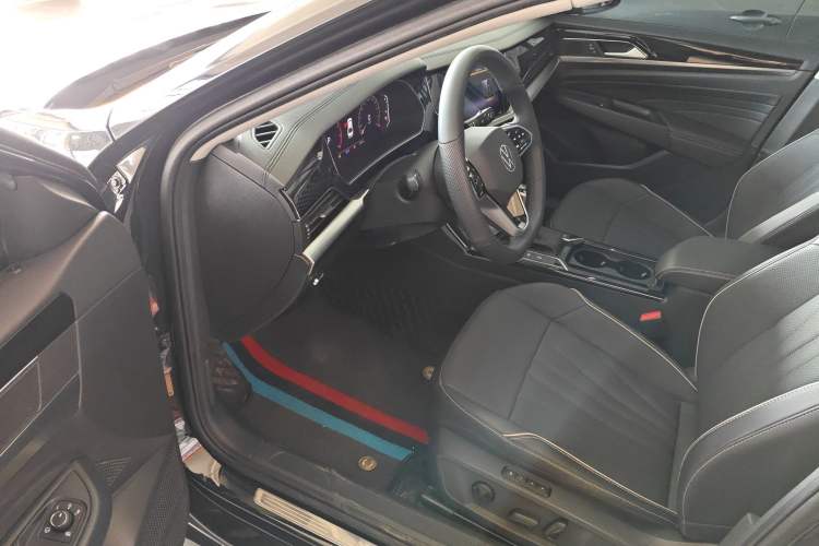 Used Volkswagen Passat 2024 330TSI Elite Edition
