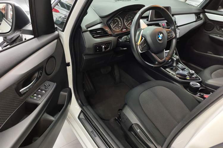 Used BMW 2 Series Active Tourer 2016 218i Fashion Model

