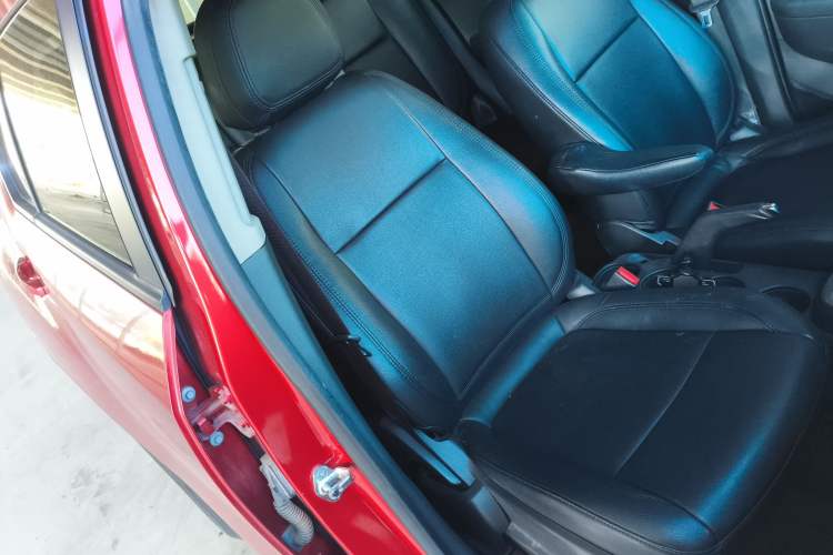 Used Chevrolet Trax 2016 1.4T Automatic Two-Wheel Drive Comfort Version with Sunroof