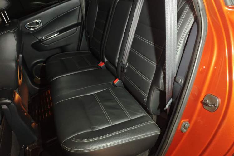 Used Renault Koleos 2010 2.5L 4x4 Luxury Version
