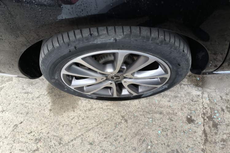 Used Mercedes-Benz E-Class 2019 E 200 L 4MATIC
