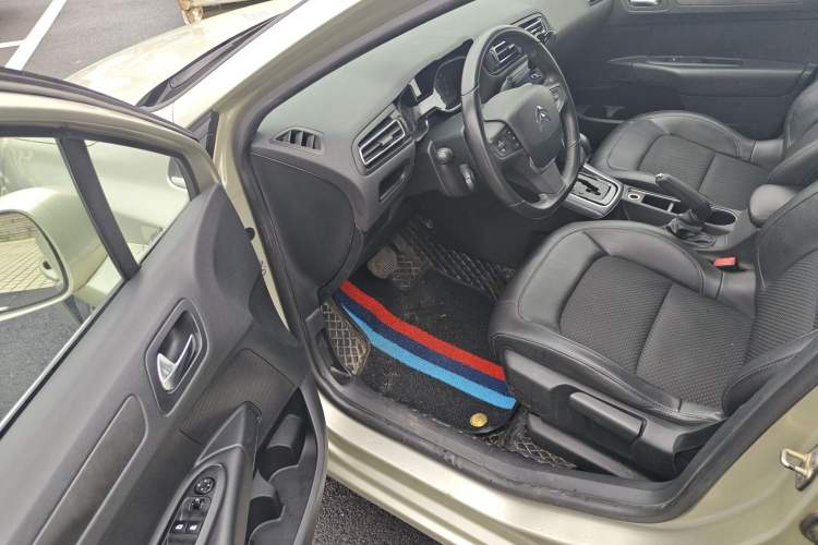 Used Citroen C4 Sega 2016 1.6L Automatic Luxury Model
