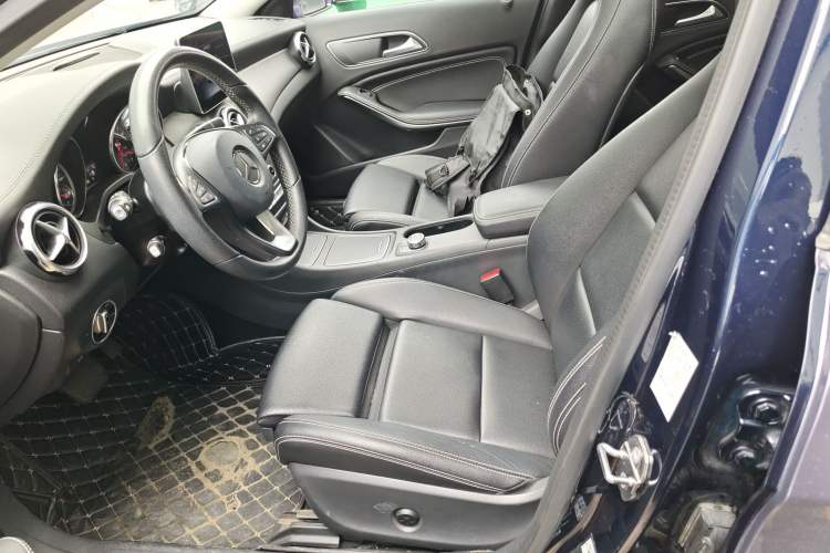 Used Mercedes-Benz GLA 2018 GLA 200 Fashion Model
