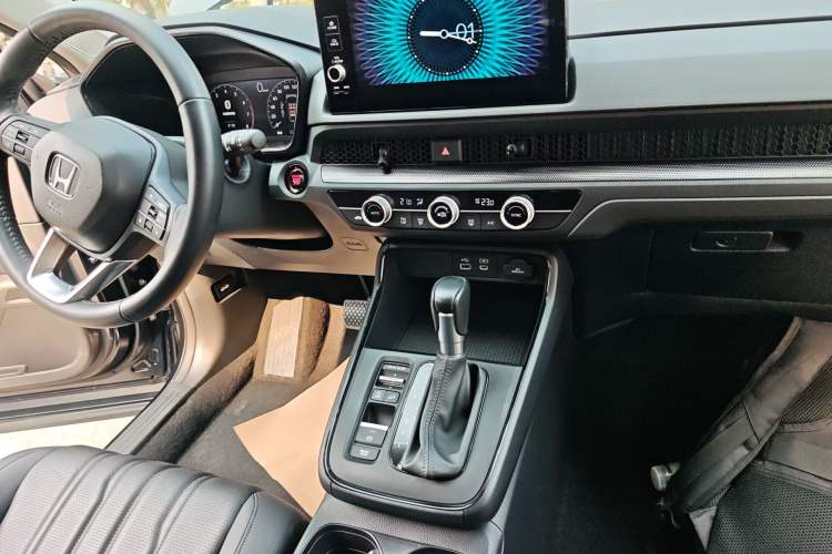 Used Honda Breeze 2023 240TURBO Two-Wheel-Drive Luxury Edition 5 Seats Audio And AC Panel