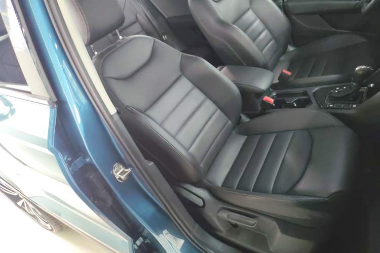 Used Volkswagen Tharu 2020 280TSI Two-Wheel Drive Luxury Edition China VI Standard