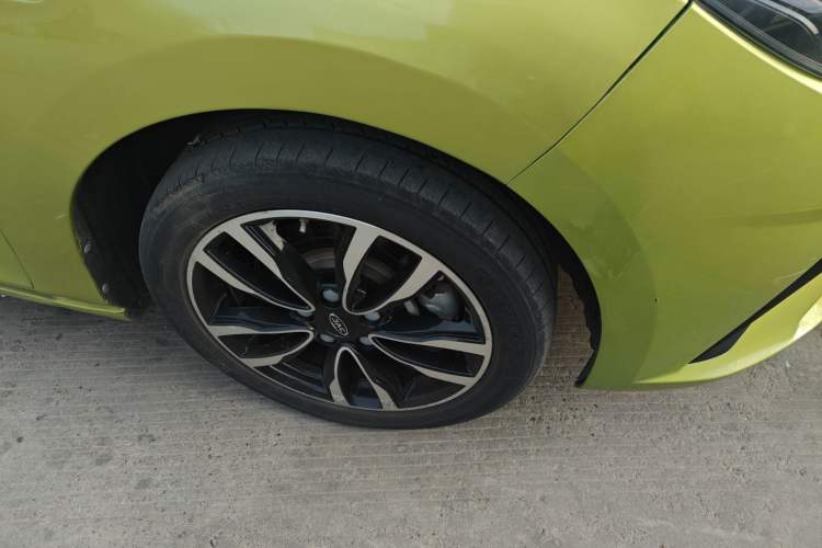 Used JAC Group J7 2020 1.5T CVT Superior Trim Right Front Wheel Hub