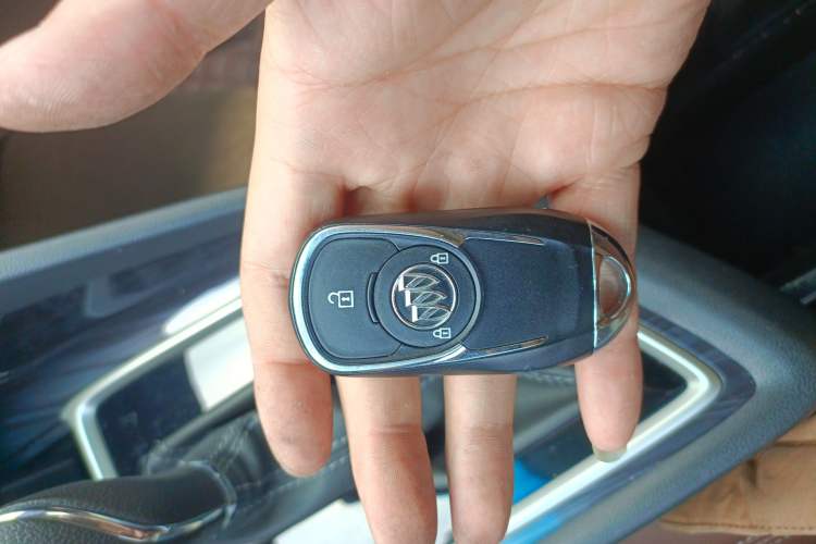 Used Buick GL6 2019 18T 6-Seater Connected Luxury Version China VI Standard Vehicle Key