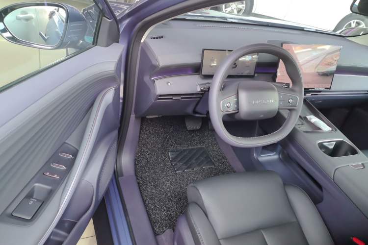 Used Nissan N6 2026 Model 180 Max Driver Seat