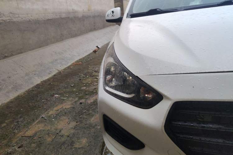 Used Hyundai Verna (older generation) 2017 1.4L Manual Refreshed Version China VI Standard

