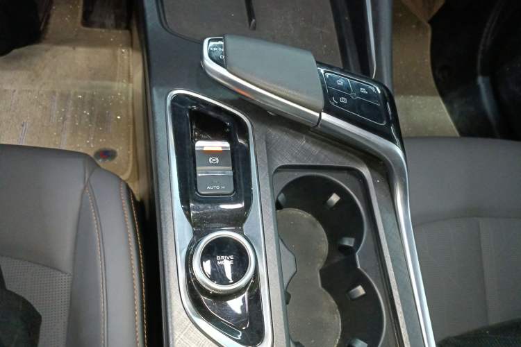 Used Changan UNI-T 2022 1.5T Prestige Version
