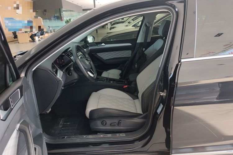 Used Volkswagen Magotan 2023 2 Million Units Limited Edition 330TSI DSG Leading Version
