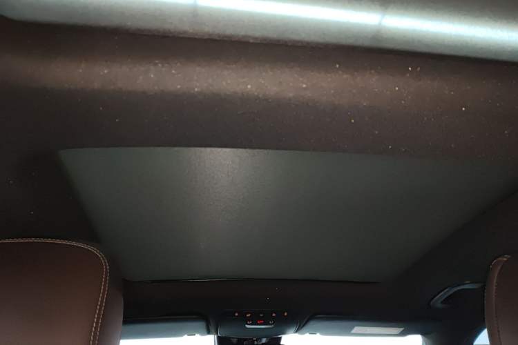 Used Mercedes-Benz GLC 2017 GLC 300 4MATIC Sport Edition Headliner