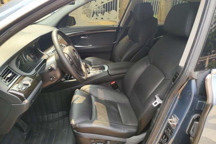 Used BMW 5 Series GT 2011 535i xDrive Luxury Edition Left Front Seat