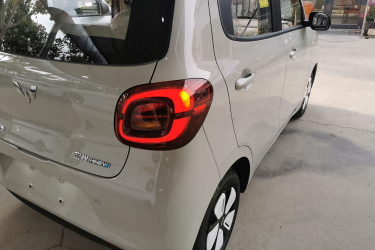 Used Wuling Hongguang MINIEV 2025 Four-Door Version Advanced Edition
