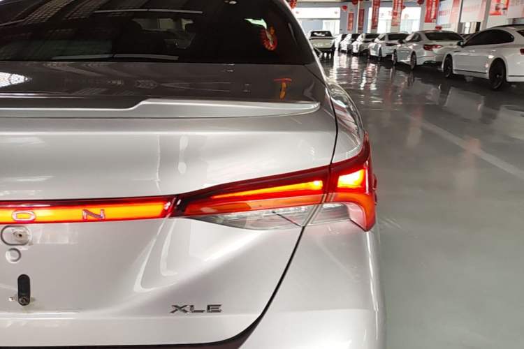 Used Toyota Avalon 2019 2.0L XLE Premium Edition China VI