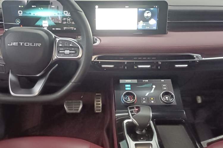 Used JETOUR X70 PRO 2023 1.6T DCT Enjoy MAX 5-seater
