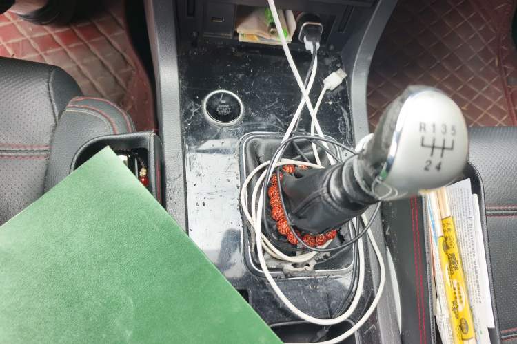 Used Yema T70 2016 Upgraded Model 1.5T Manual Luxury Version
