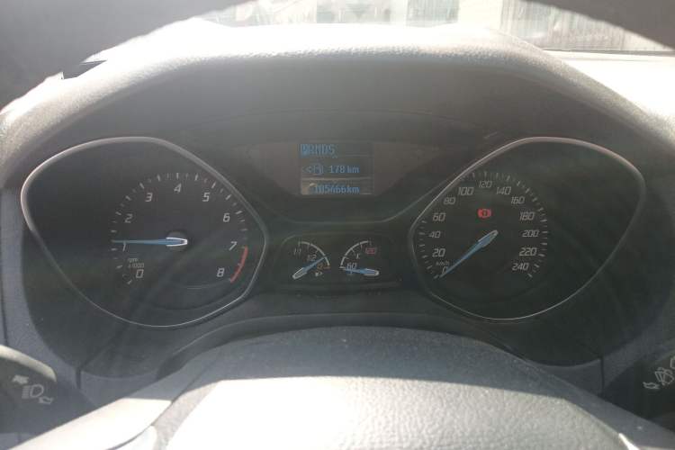 Used Ford Focus 2012 Hatchback 1.6L Automatic Fashion Edition
