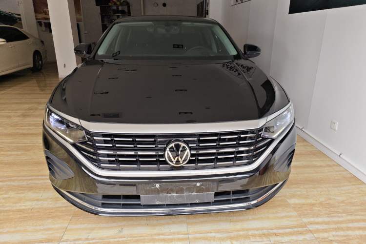 Used Volkswagen Passat 2025 Premium Version 380TSI Dragon Edition