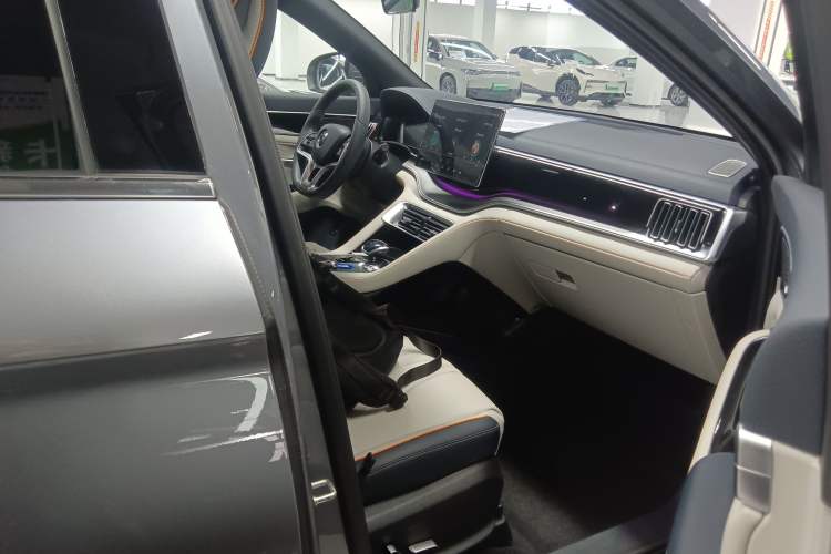 Used BYD Song PLUS New Energy 2021 DM-i 51KM Prestige Model Right Front Seat