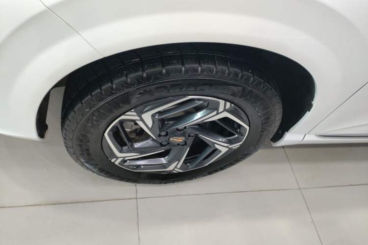 Used Hongqi HS3 2023 1.5T Two-Wheel Drive Shanwei Edition
