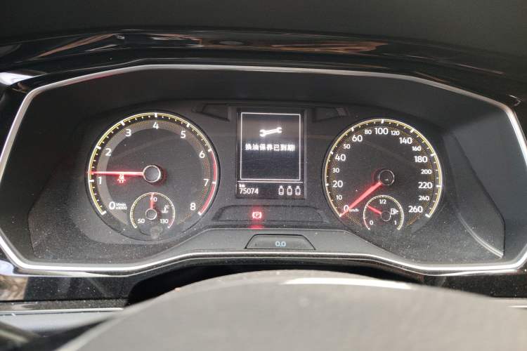 Used Volkswagen Sagitar 2019 200TSI DSG Comfort Version China VI Standard Instrument Cluster