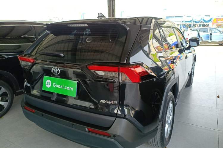 Used Toyota RAV4 2024 2.0L CVT Two-Wheel Drive Urban Edition