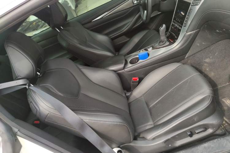 Used Infiniti Q60 2019 2.0T Luxury Edition
