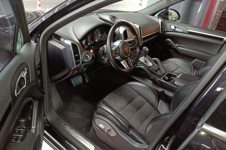 Used Porsche Cayenne 2016 Cayenne Platinum Edition 3.0T
