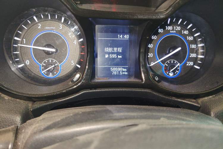 Used JMC Yuhu 5 2019 2.0T Diesel Manual Two-Wheel Drive Classic China VI Standard
