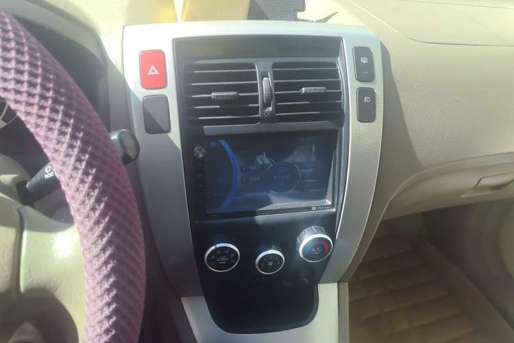 Used Hyundai Tucson 2013 2.0L Manual Two-Wheel Drive Fashion Edition
