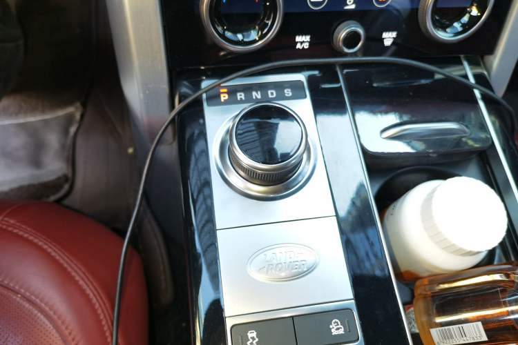 Used Land Rover Range Vogue 2021 3.0T P400 Gasoline Extended-Wheelbase European Specification Gear Lever