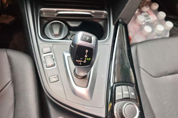 Used BMW 3 Series 2017 320Li Fashion Model Gear Lever