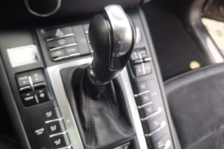 Used Porsche Macan 2017 Macan S 3.0T Gear Lever