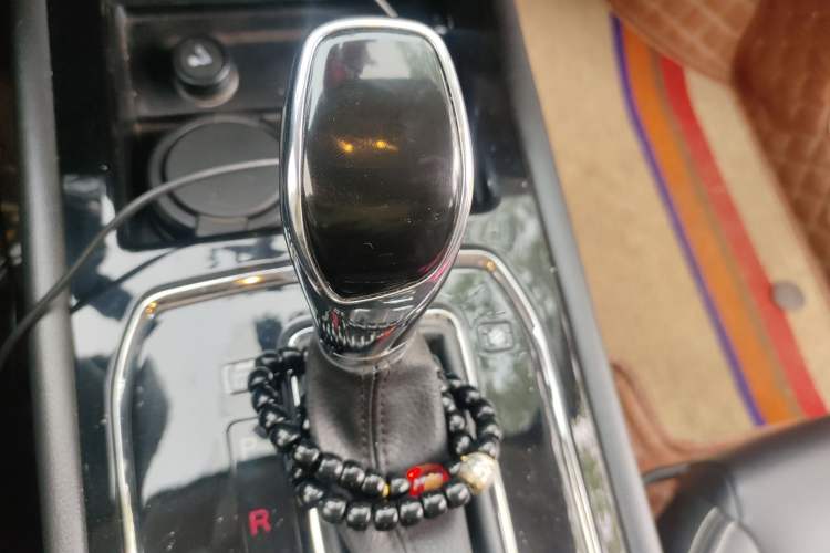 Used Dongfeng Fengon 580 2017 1.5T CVT Smart Style Model Gear Lever