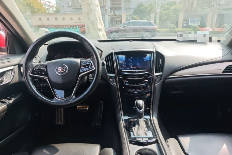 Used Cadillac ATS 2014 28T Leading Model Center Console