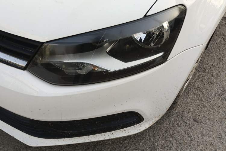 Used Volkswagen Polo 2016 1.4L Manual Fashion Model Left Front Headlight