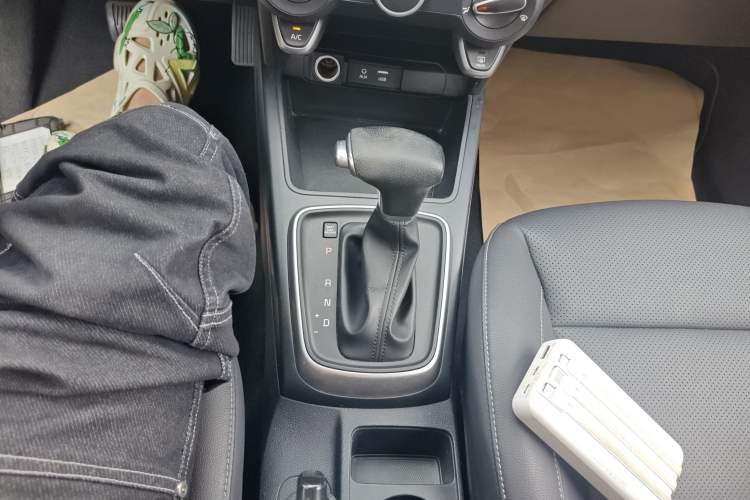 Used Kia K2 2017 Sedan 1.4L Automatic Transmission 15th Anniversary Special Edition GLS