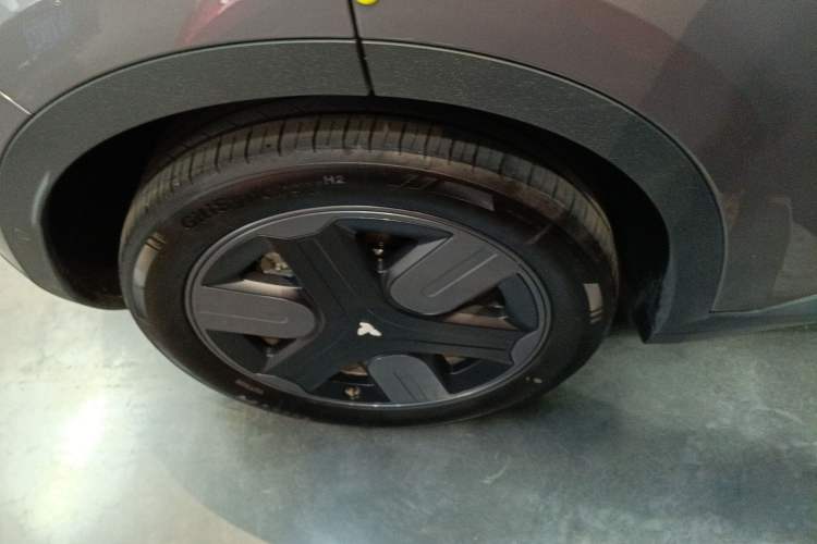 Used firefly firefly 2025 Illuminated Edition
