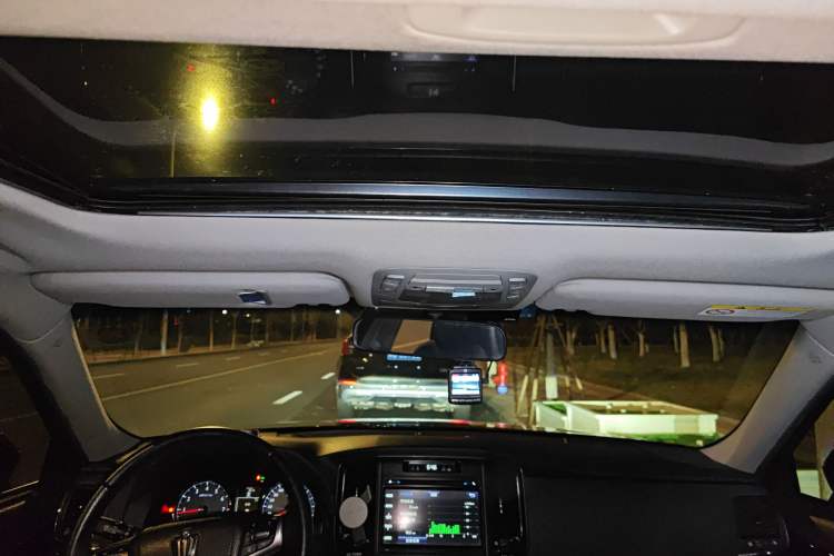 Used Toyota Crown 2015 2.5L Fashion Limited Edition