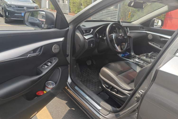 Used Infiniti QX50 2018 2.0T Two-Wheel Drive Fashion Edition
