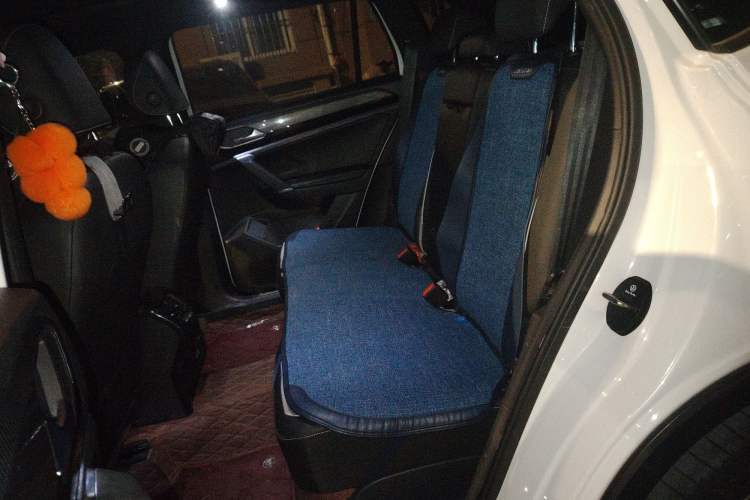 Used Volkswagen Tayron 2019 380TSI Four-Wheel Drive R-Line China VI-standard Interior 4