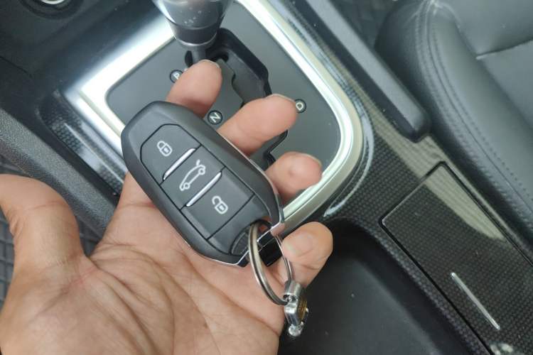 Used Citroen C4L 2013 1.8L Automatic Jingzhi Edition
