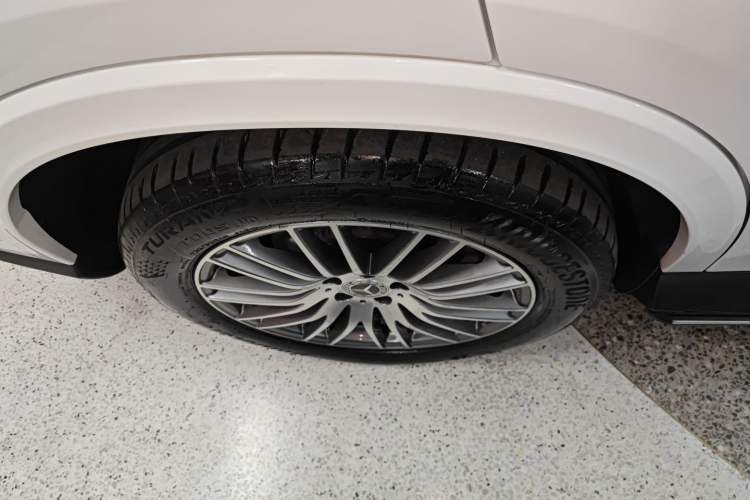 Used Mercedes-Benz GLC 2023 GLC 300 L 4MATIC Dynamic 7-Seater