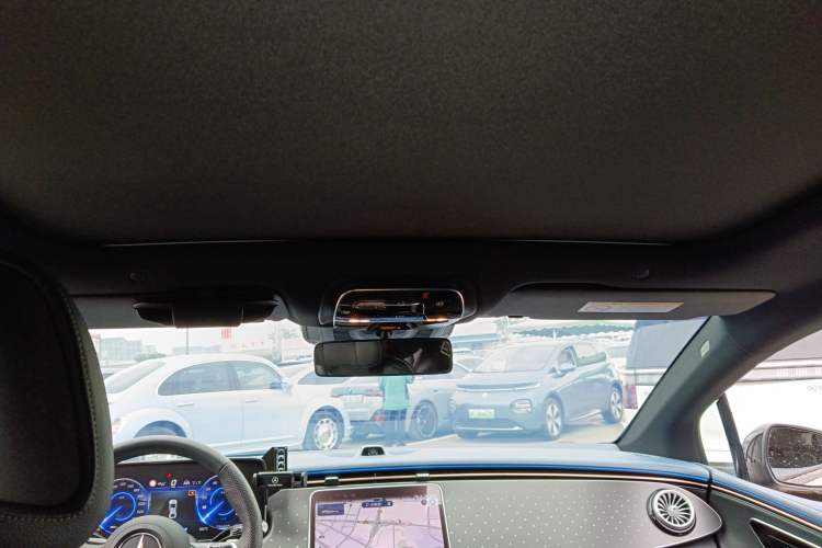 Used Mercedes-Benz EQE 2022 350 First Edition Special Version Headliner